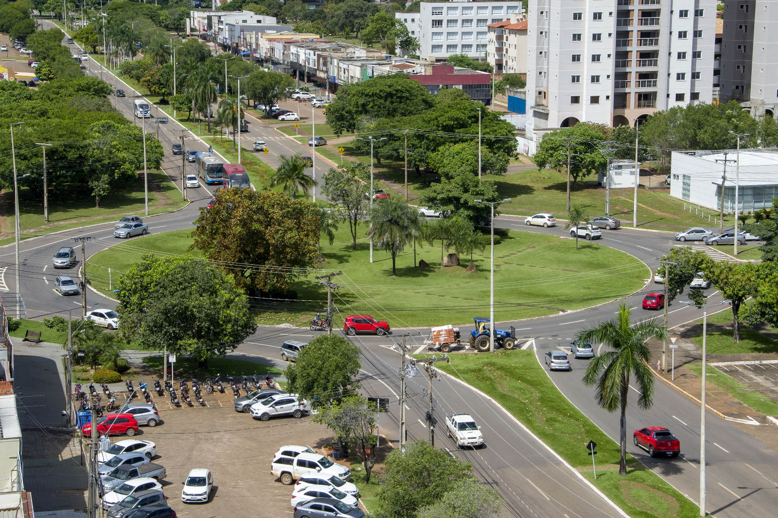 Prefeitura de Palmas ensina como usar corretamente as rotatórias na Capital e evitar acidentes