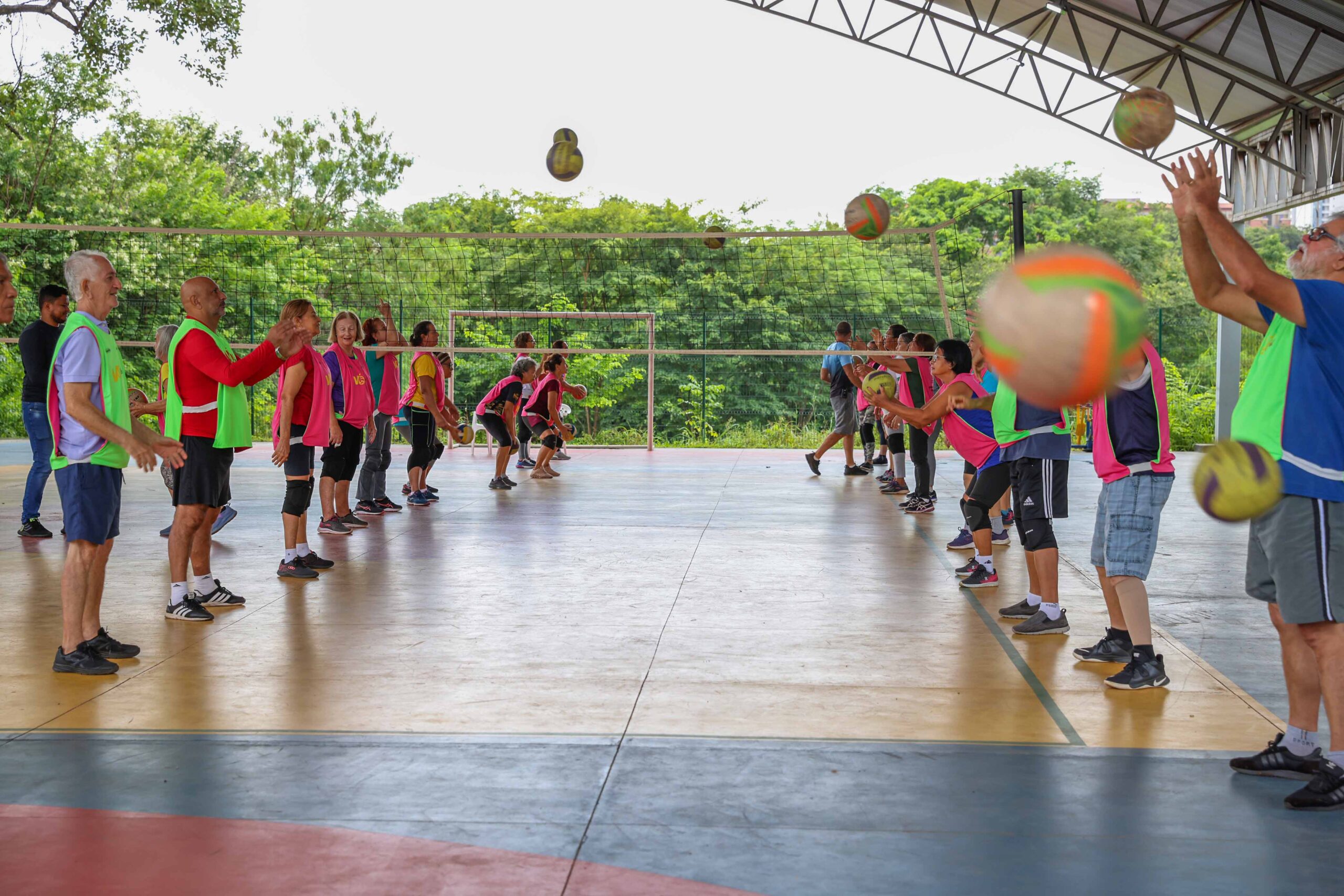 Equipes do Vóvôlei fazem último treino antes da Superliga Melhor Idade
