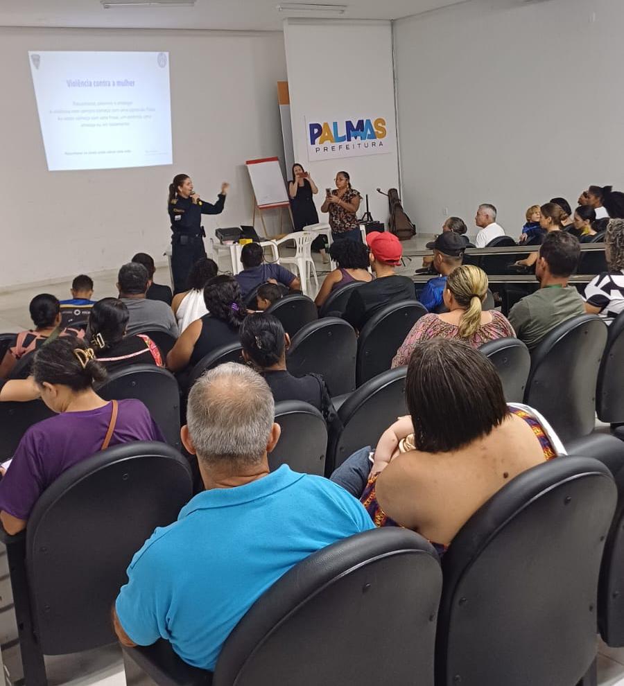 Patrulha Mulher Segura orienta famílias e comunidade escolar sobre prevenção à violência