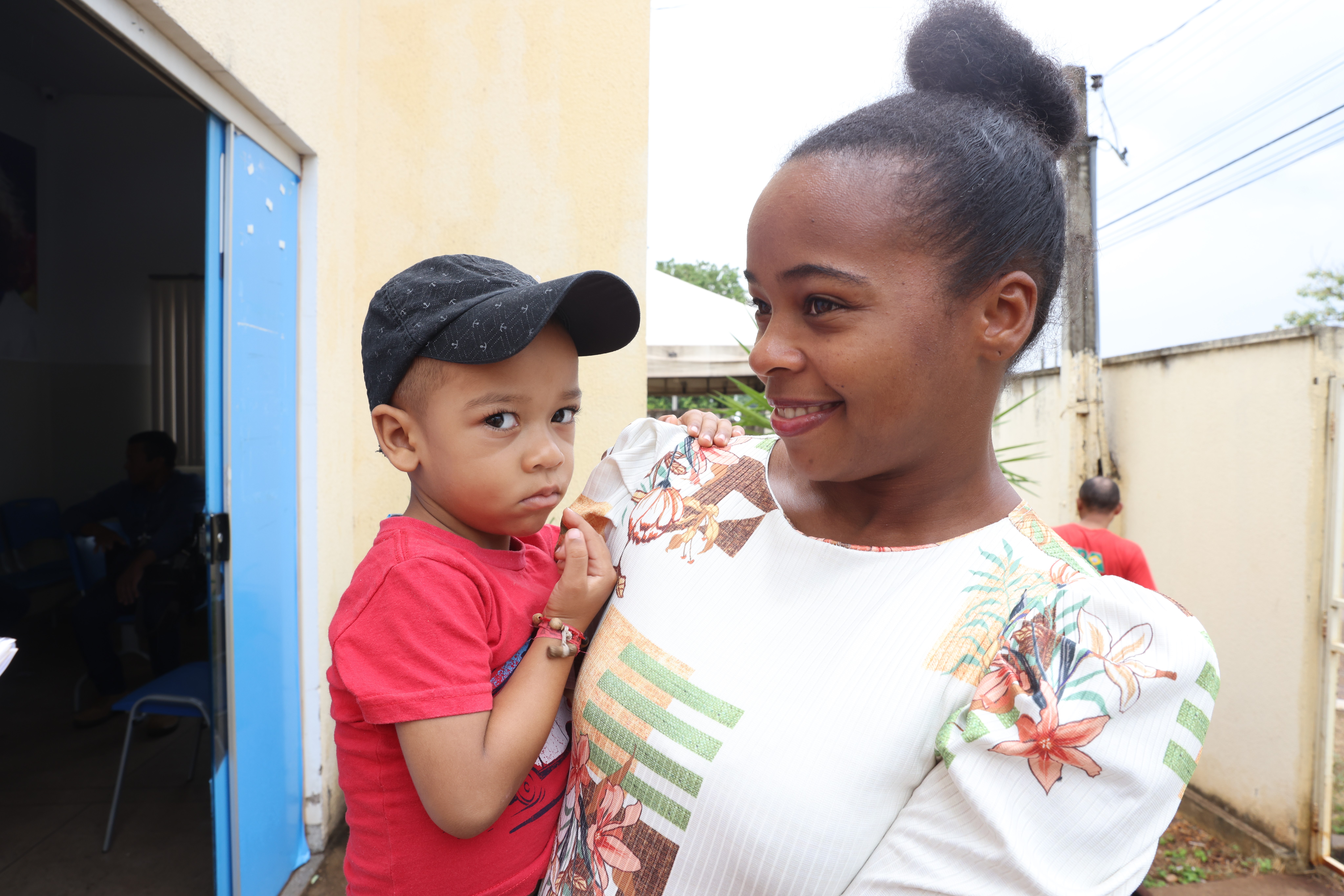 Famílias aproveitam sábado e atualizam cartão de vacinação