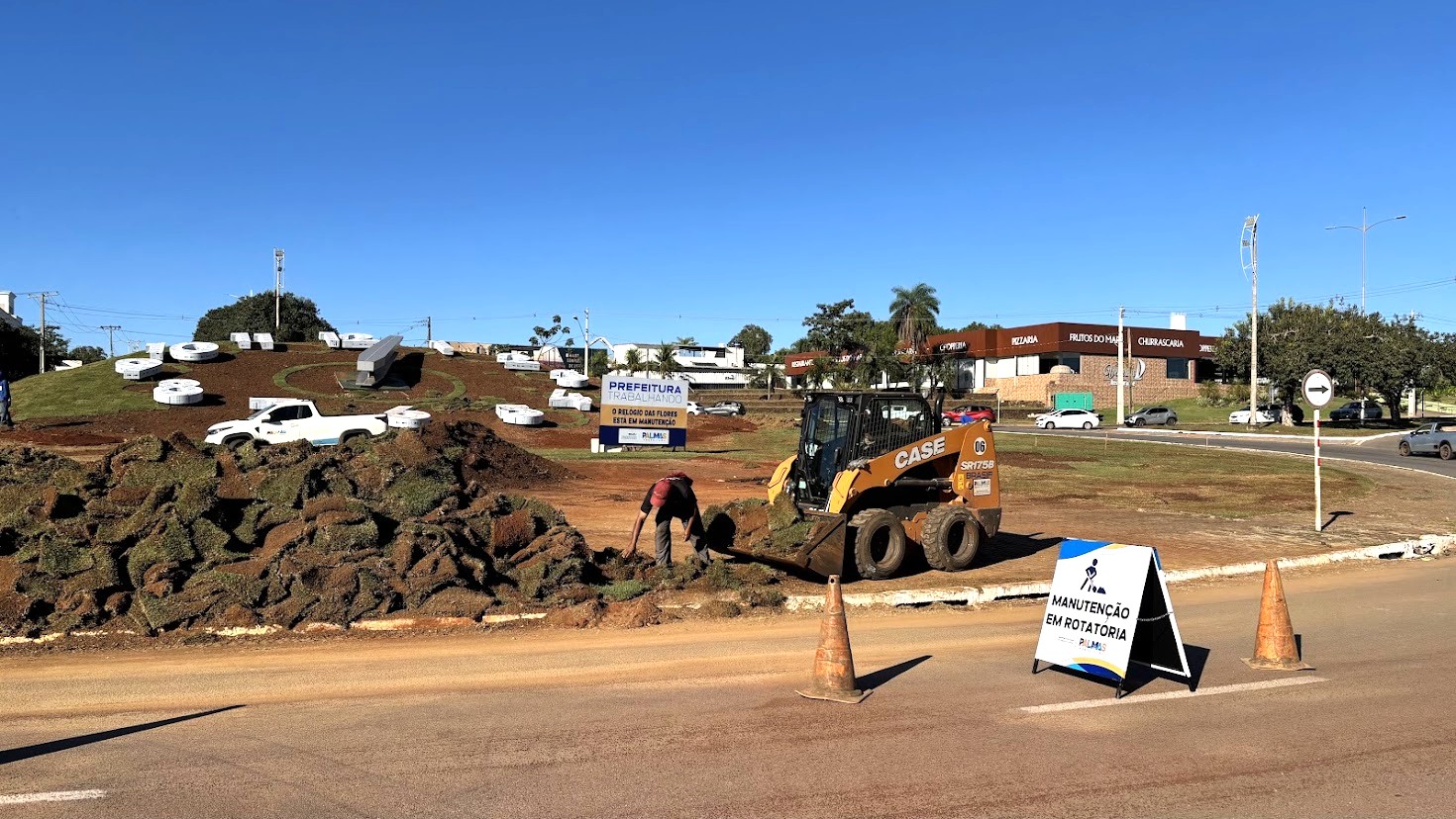 Revitalização no Relógio das Flores em Palmas exige atenção de motoristas e pedestres na LO-09