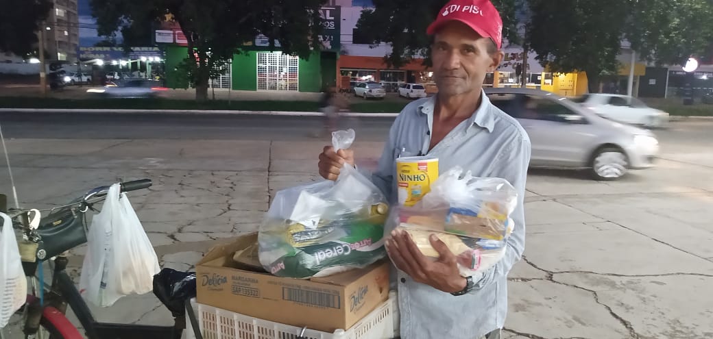 Movidos pela solidariedade, servidores públicos arrecadam cestas básicas para famílias em situação de vulnerabilidade social