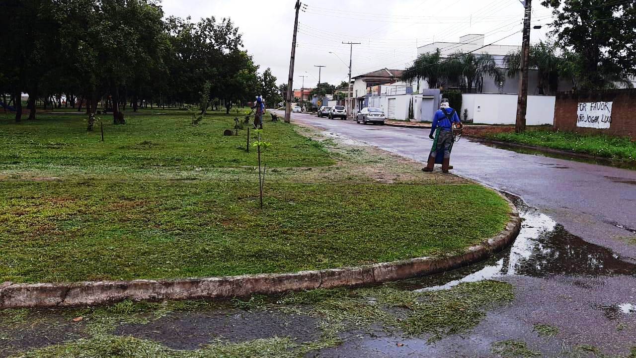 Manutenção de prédios, praças e áreas verdes estão na programação de serviços contínuos
