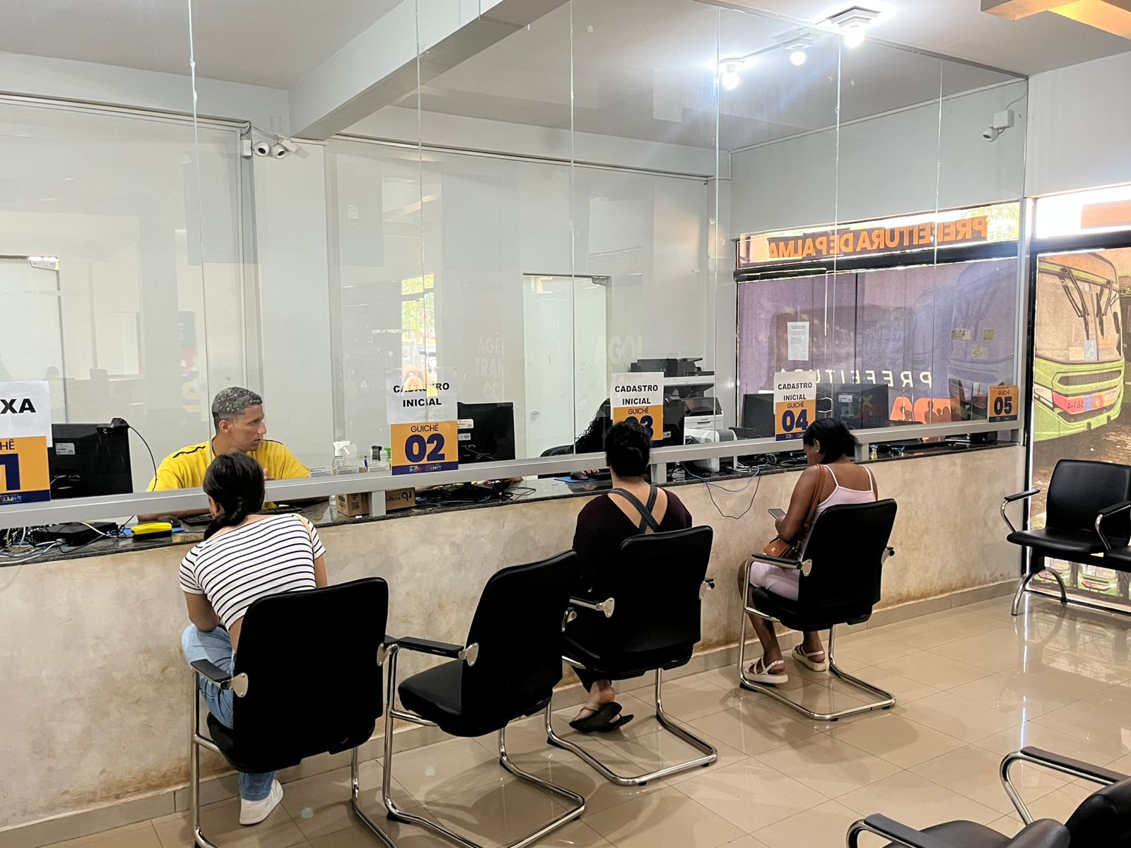 Estudantes devem  renovar cadastro do transporte coletivo para o ano letivo de 2026