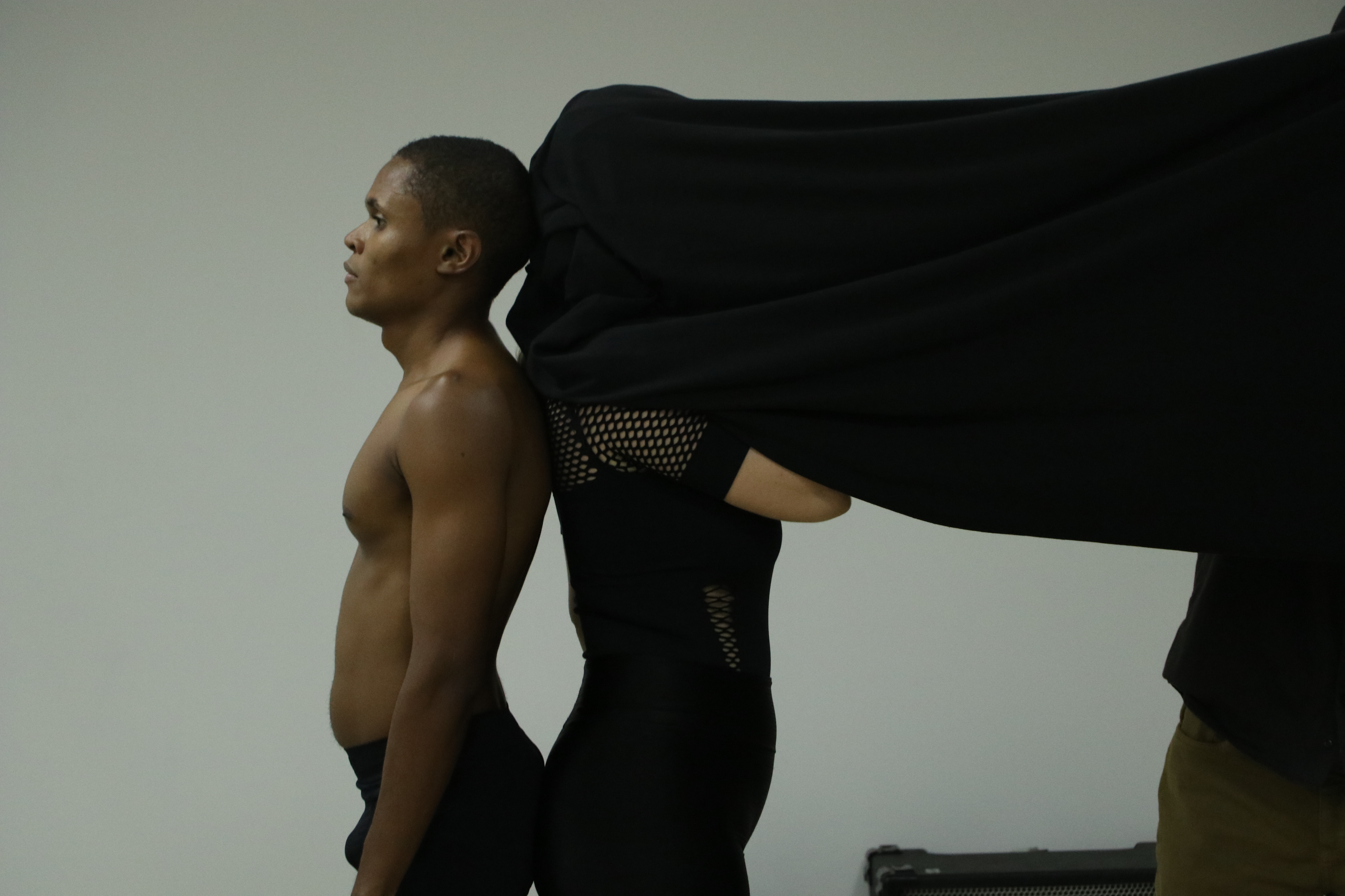 Salão da Fundação Cultural de Palmas recebe a exposição Corpo Expandido, do artista Renato Moura