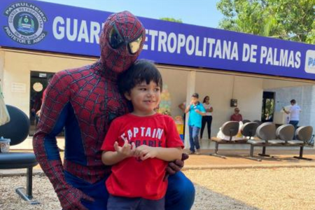 Mais de duzentas crianças participaram de manhã recreativa no Quartel da Guarda Metropolitana