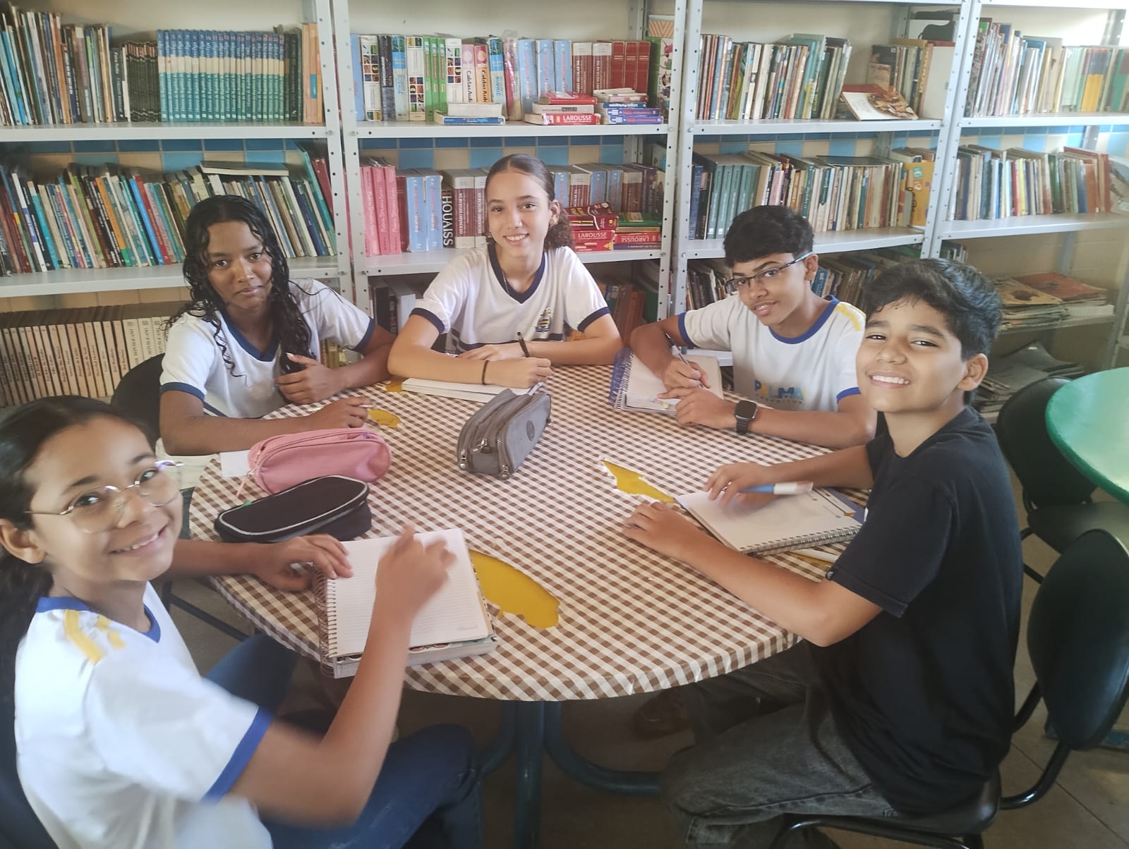 Vídeos foram produzidos  na própria escola e trazem referências históricas de personalidades que atuaram ou atuam na luta antirracista