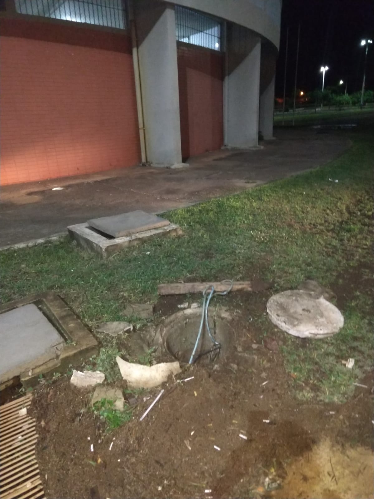 GMP  flagra suspeito furtando fiação elétrica na Praça do Ginásio Ayrton Senna