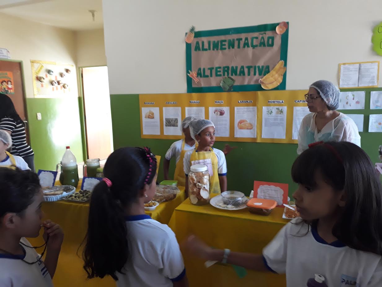 Escola Francisca Brandão realiza Feira Científica voltada para vida saudável