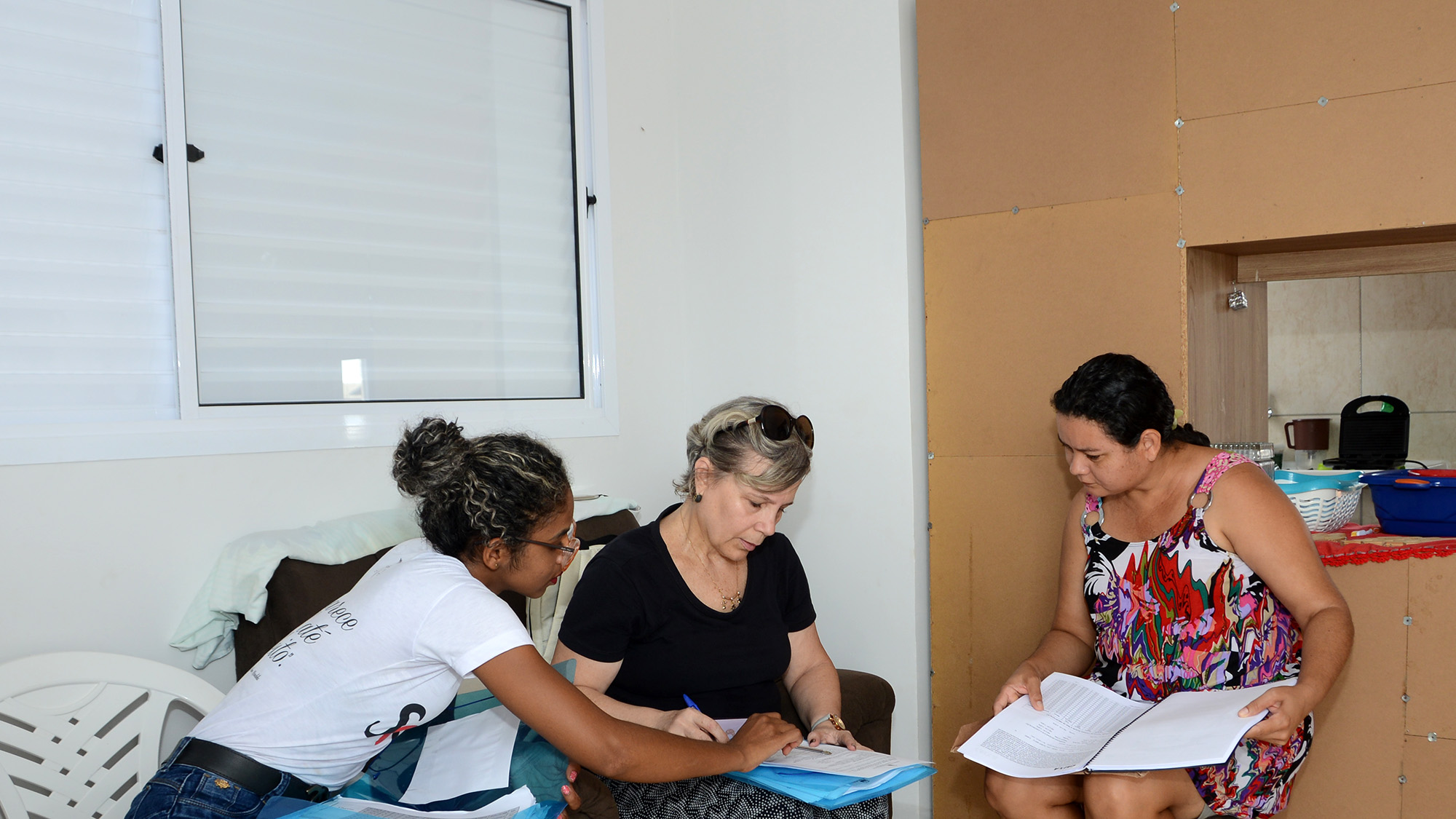Prefeitura faz primeira visita social aos moradores do Recanto das Araras I