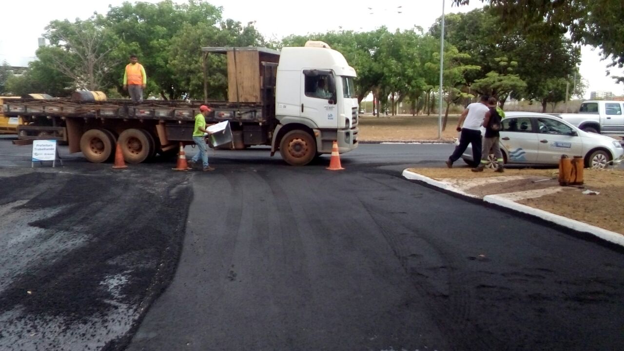 Prefeitura conclui recapeamento de trecho da LO-05; LO-03 e NS-2 estão em obras e Bertaville e Aureny III recebem operação tapa-buracos nesta sexta, 29