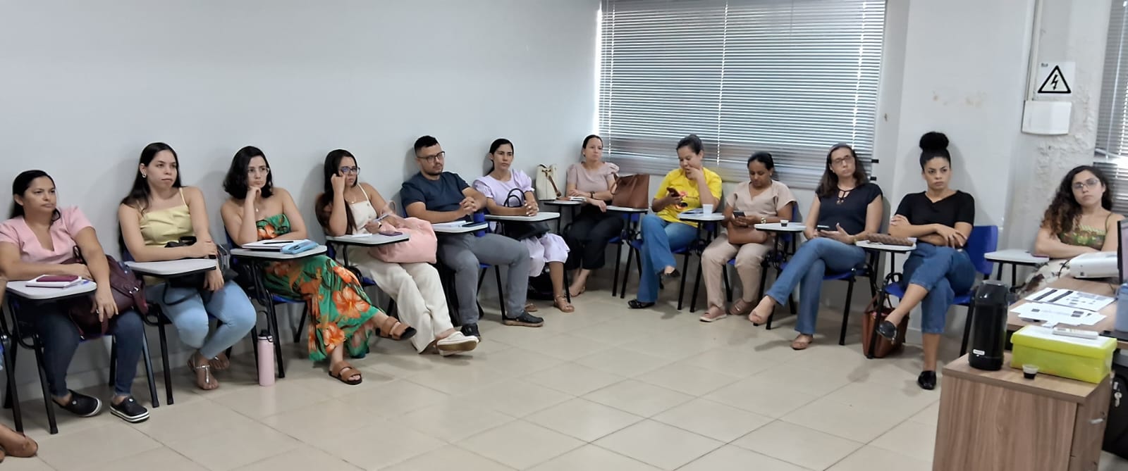 Qualificação também compreendeu os princípios da Reforma Psiquiátrica e da Política Nacional de Saúde Mental, abordando a estrutura dos serviços, fluxos assistenciais e cuidados em saúde mental com foco em integralidade, humanização e desinstitucionalização