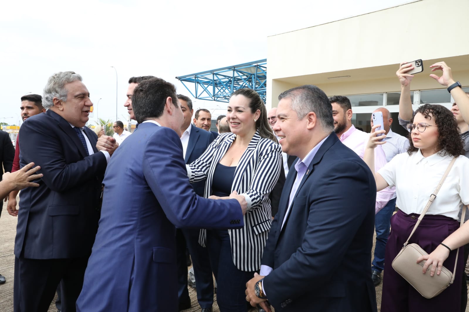 Ministro das Cidades visita empreendimentos em Palmas e elogia política habitacional da Capital