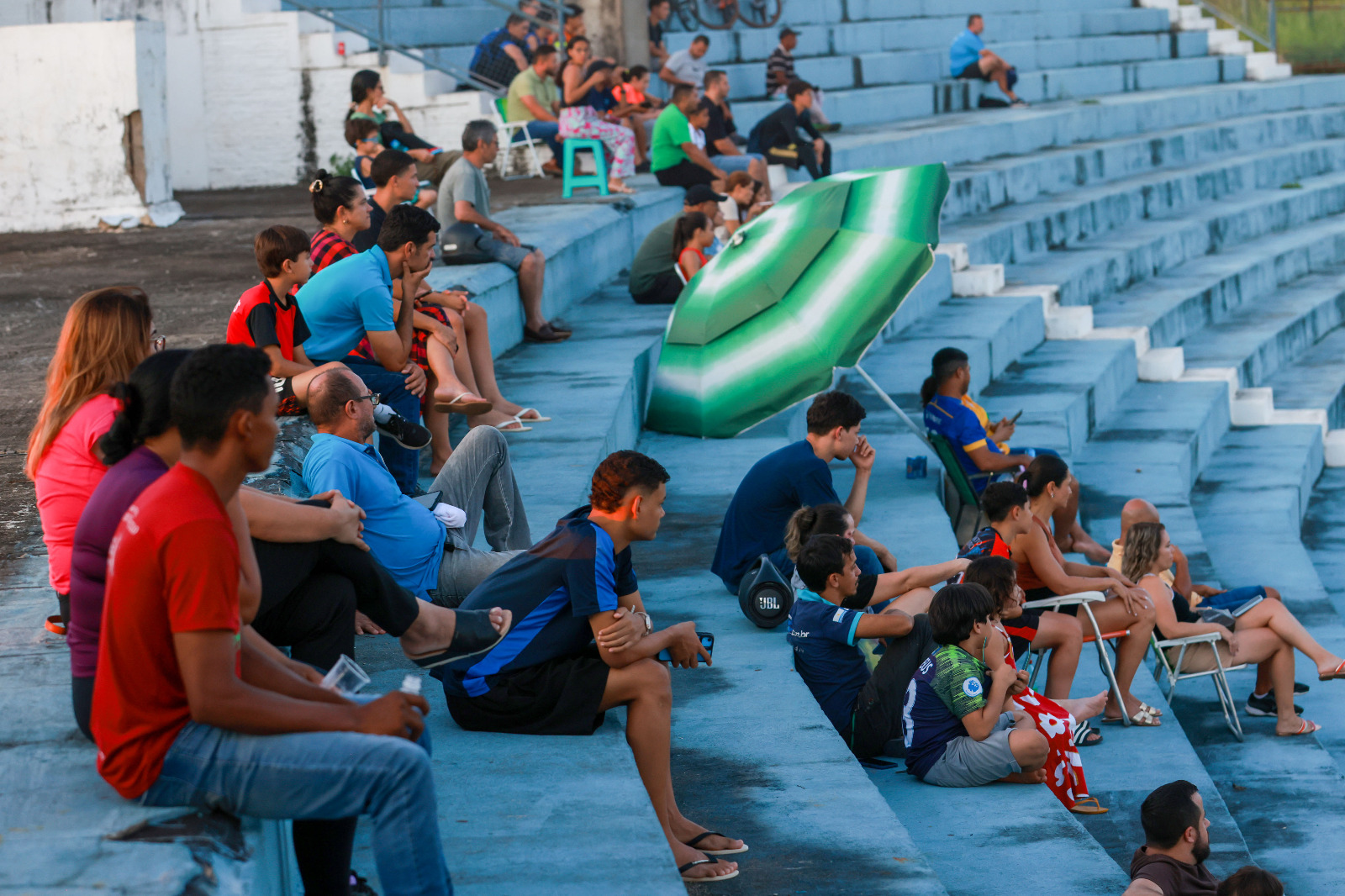 Familiares acompanharam jogos da arquibancada