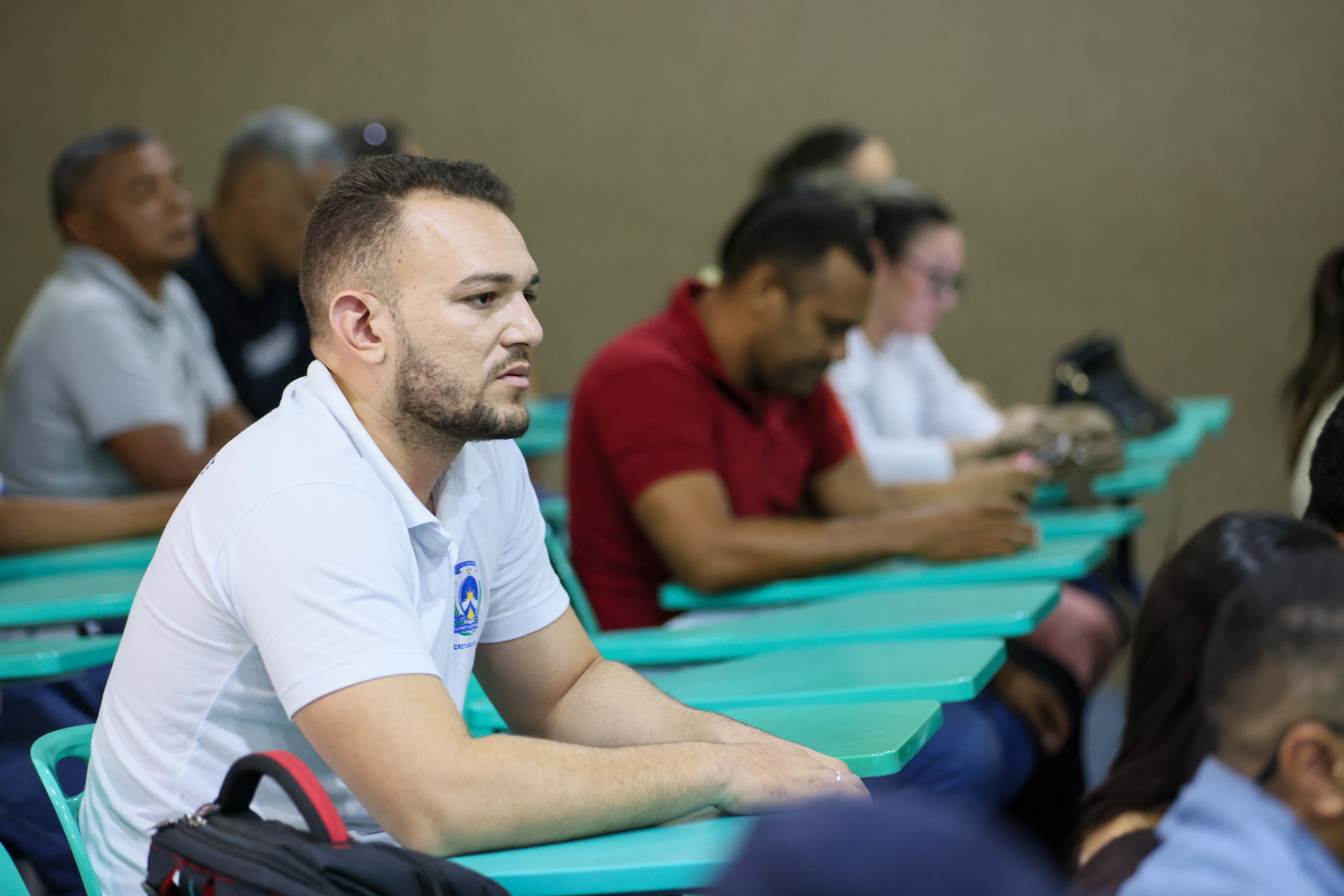 Participando do fórum pela primeira vez, Romeu Pereira destaca como formação contribuirá no trabalho direto com população