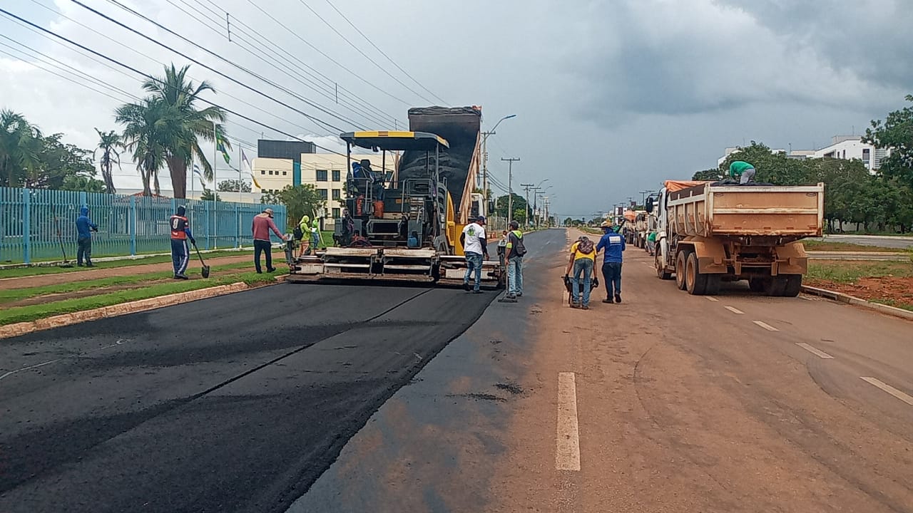 Av. NS-02 tem trecho fechado para obras na Região Norte de Palmas