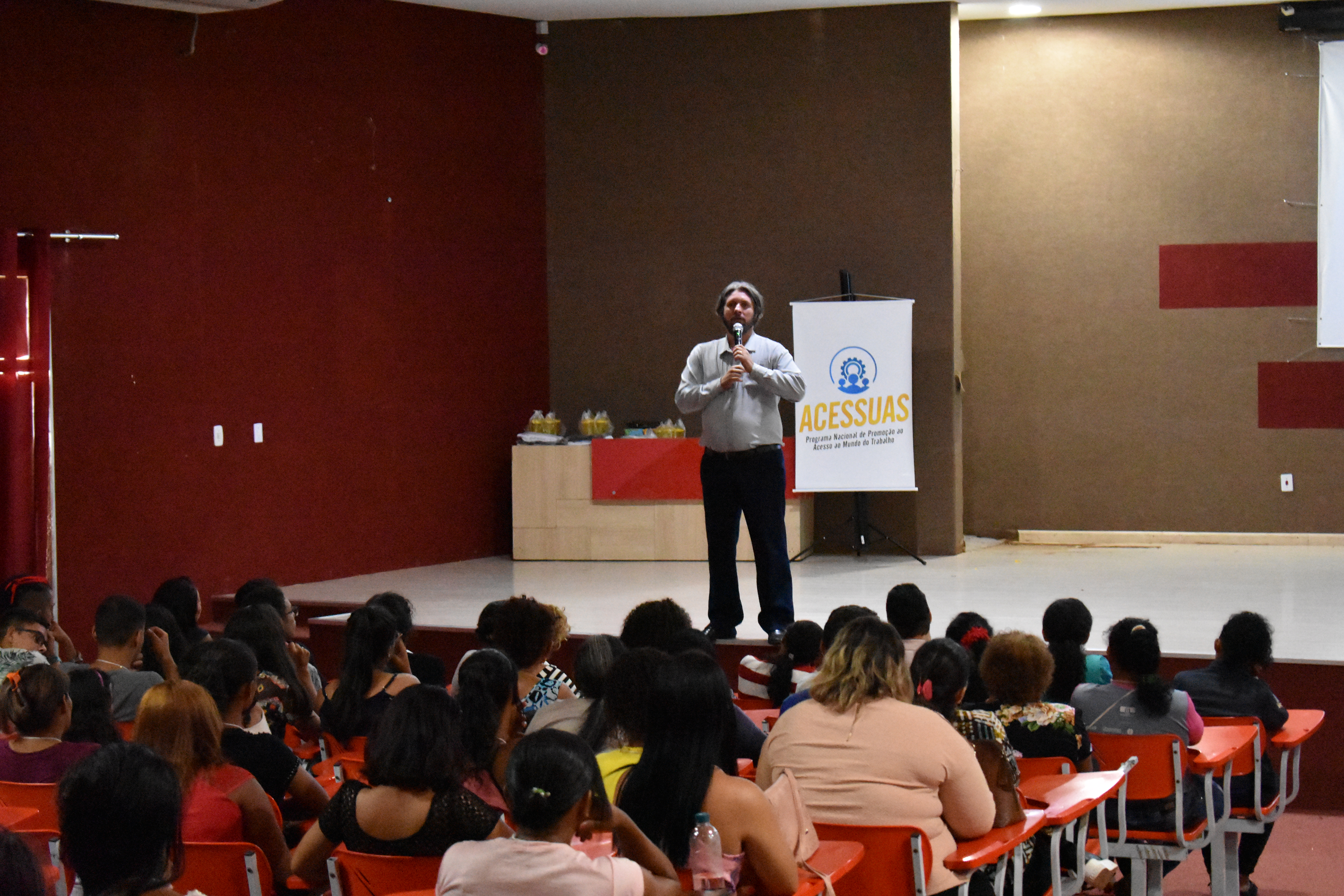 Ciclo de Palestra encerra atividades nessa quinta, 5, com técnicas de como enfrentar o mercado de trabalho