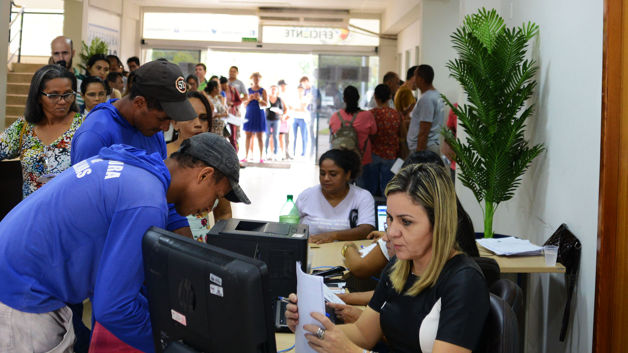 Mais de três mil servidores do município  ainda não fizeram o recadastramento obrigatório