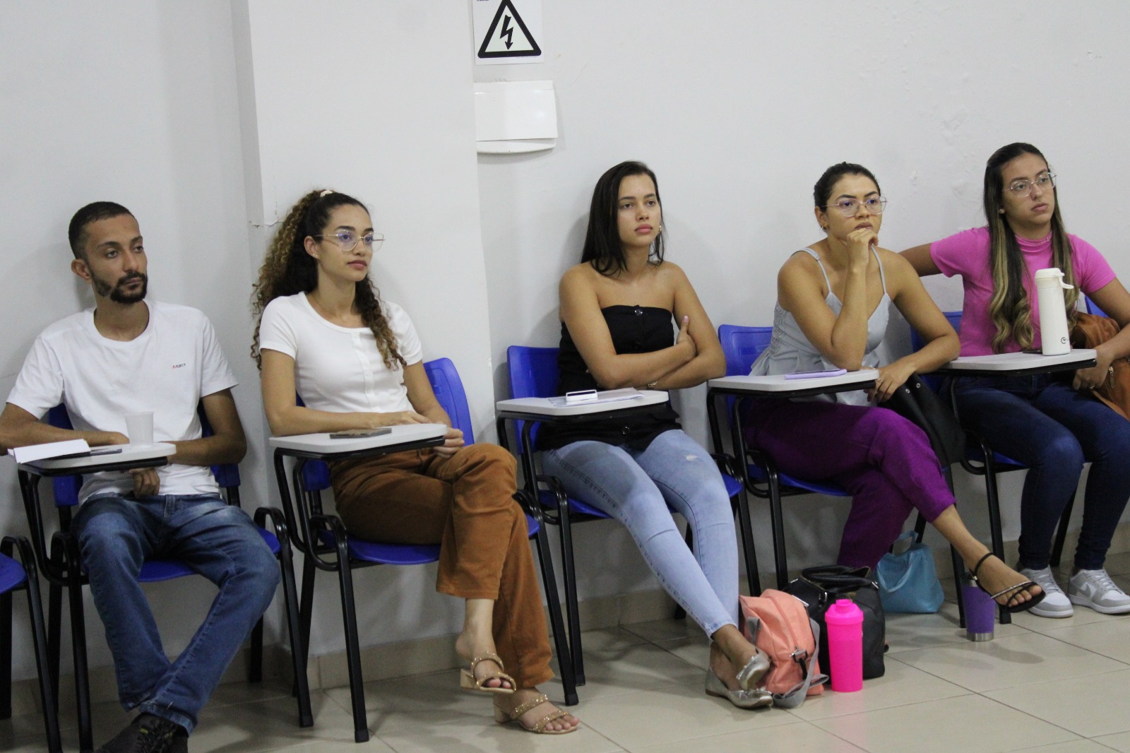 Reunião é voltada a residentes de enfermagem e os odontólogos