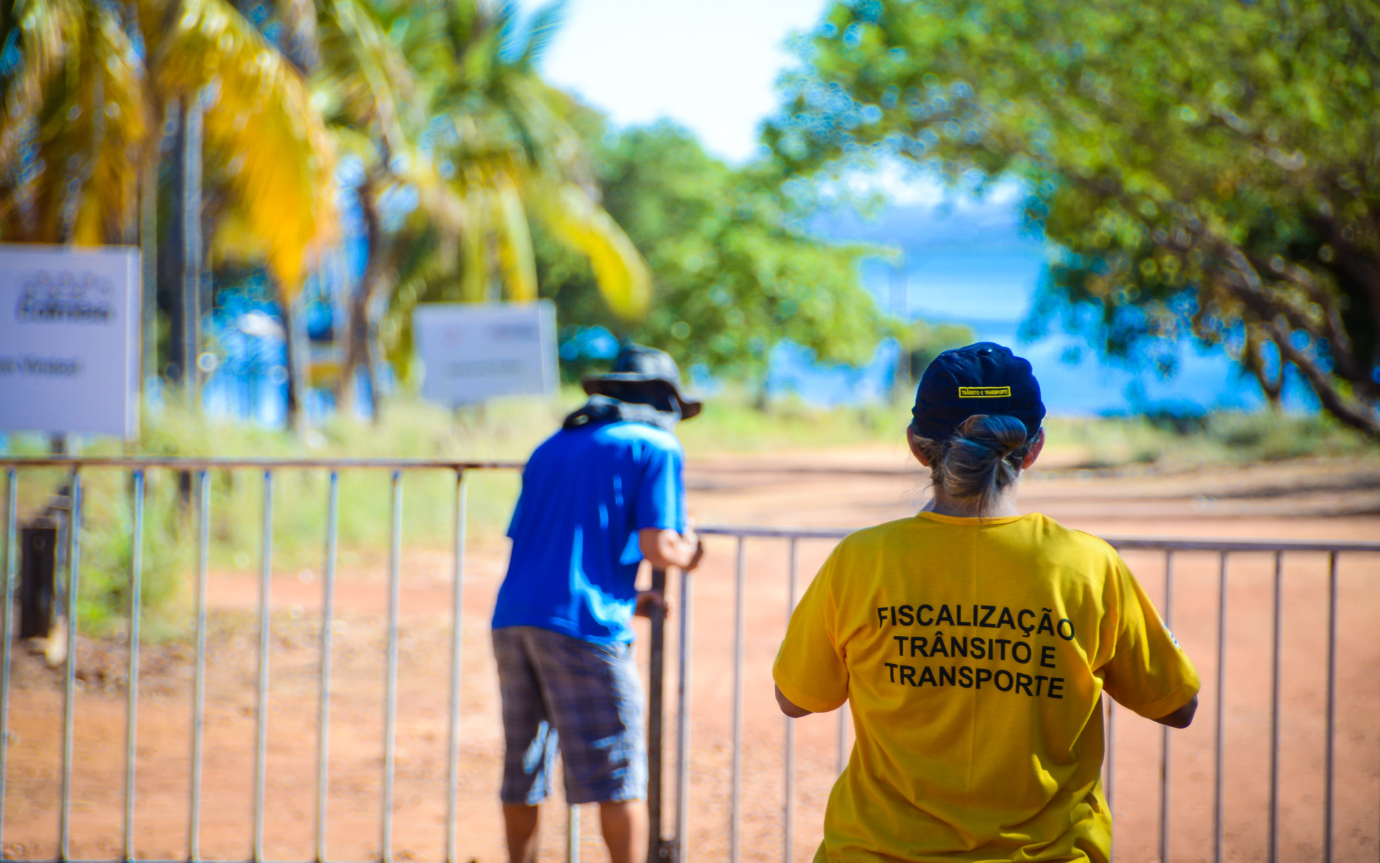 Prefeitura de Palmas realiza ação de conscientização ao combate à Covid-19 em Taquaruçu e praias da Capital