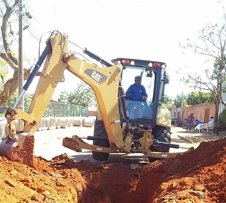 Prefeitura abre retornos nas avenidas LO-11 e LO-15 para melhorar tráfego na região