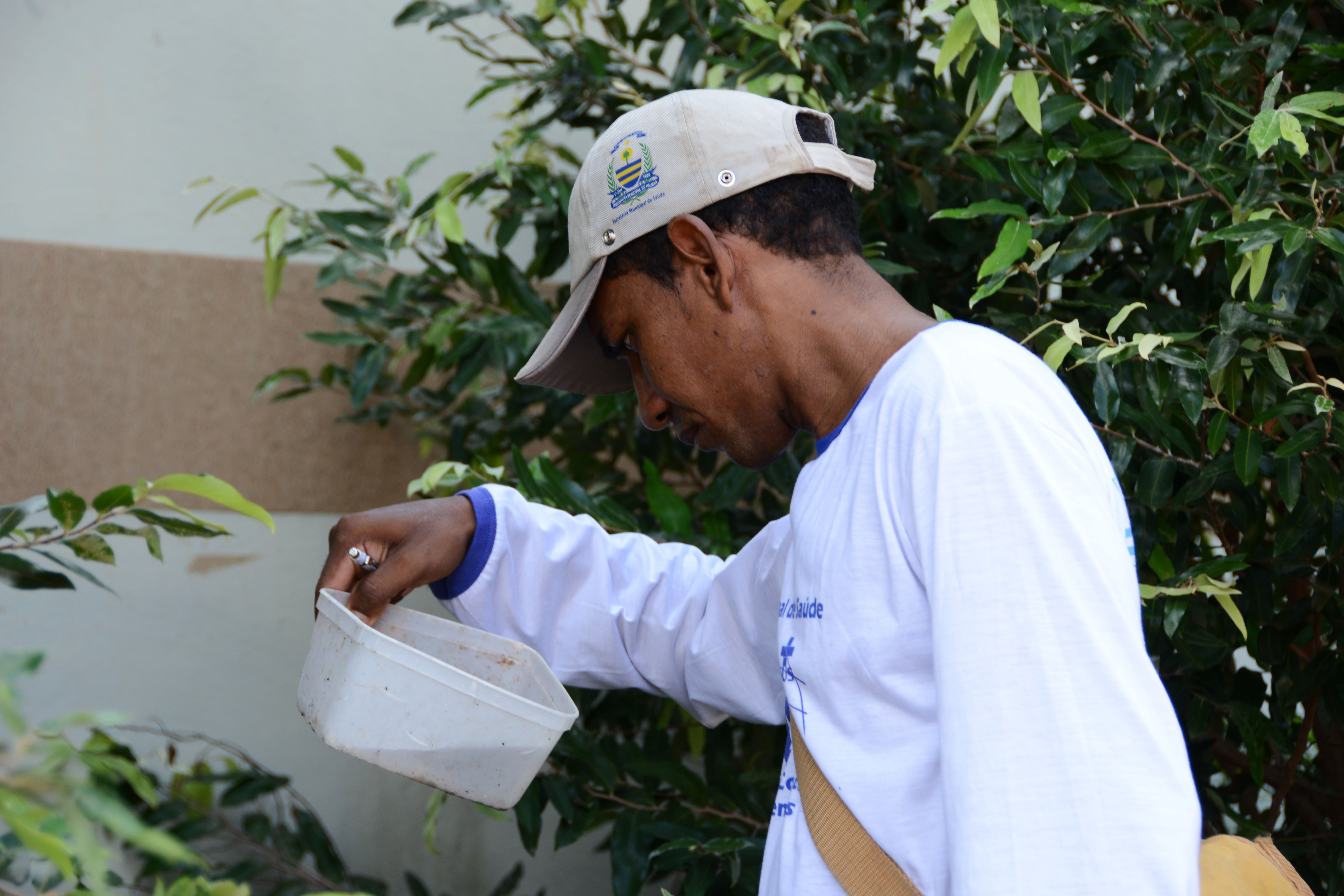 De olho no Aedes aegypti, Subprefeitura faz mutirão de limpeza no Setor Morada do Sol II