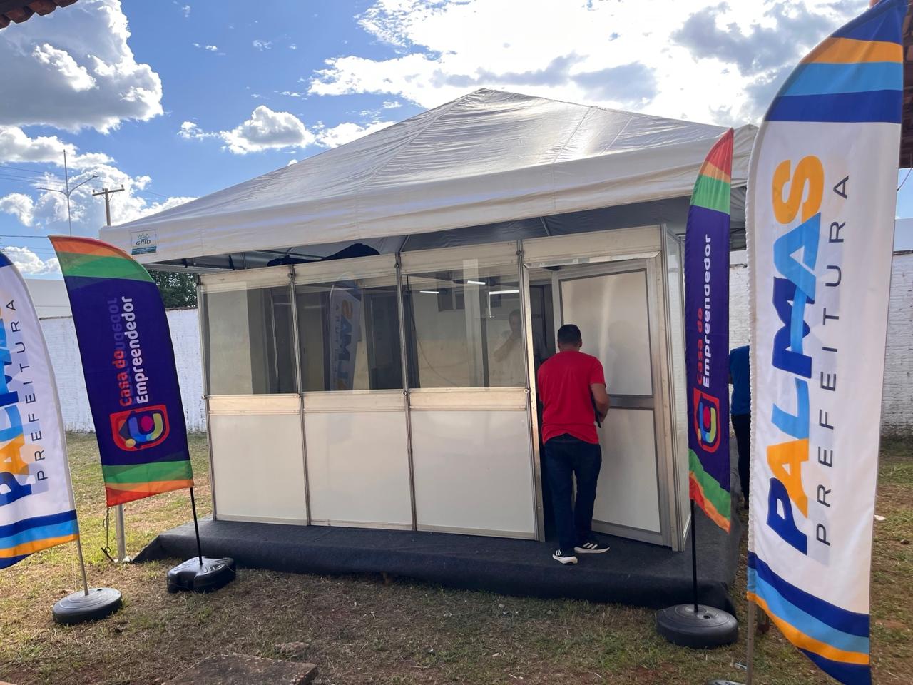 Assistência itinerante da Casa do Empreendedor e Banco do Povo - Foto: Tainara Saraiva