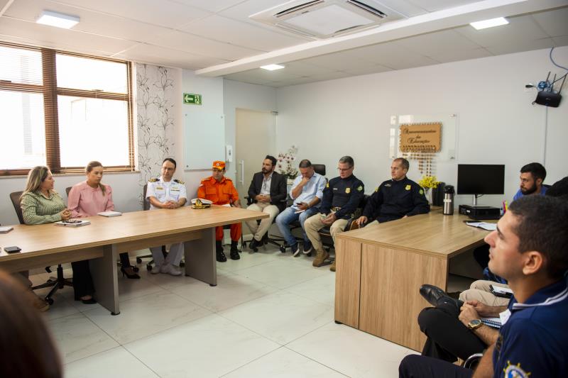 Prefeitura discute com órgãos de proteção estratégias para ampliar a segurança nas escolas