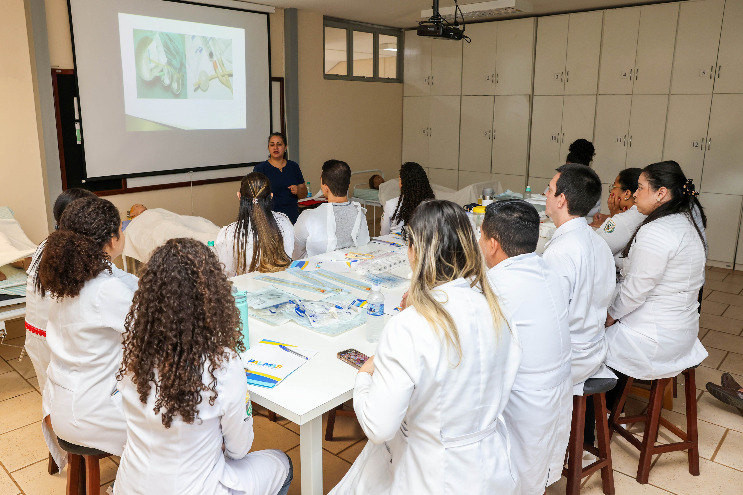 Saúde de Palmas capacita cerca de 40 enfermeiros da Atenção Primária em cateterismo vesical