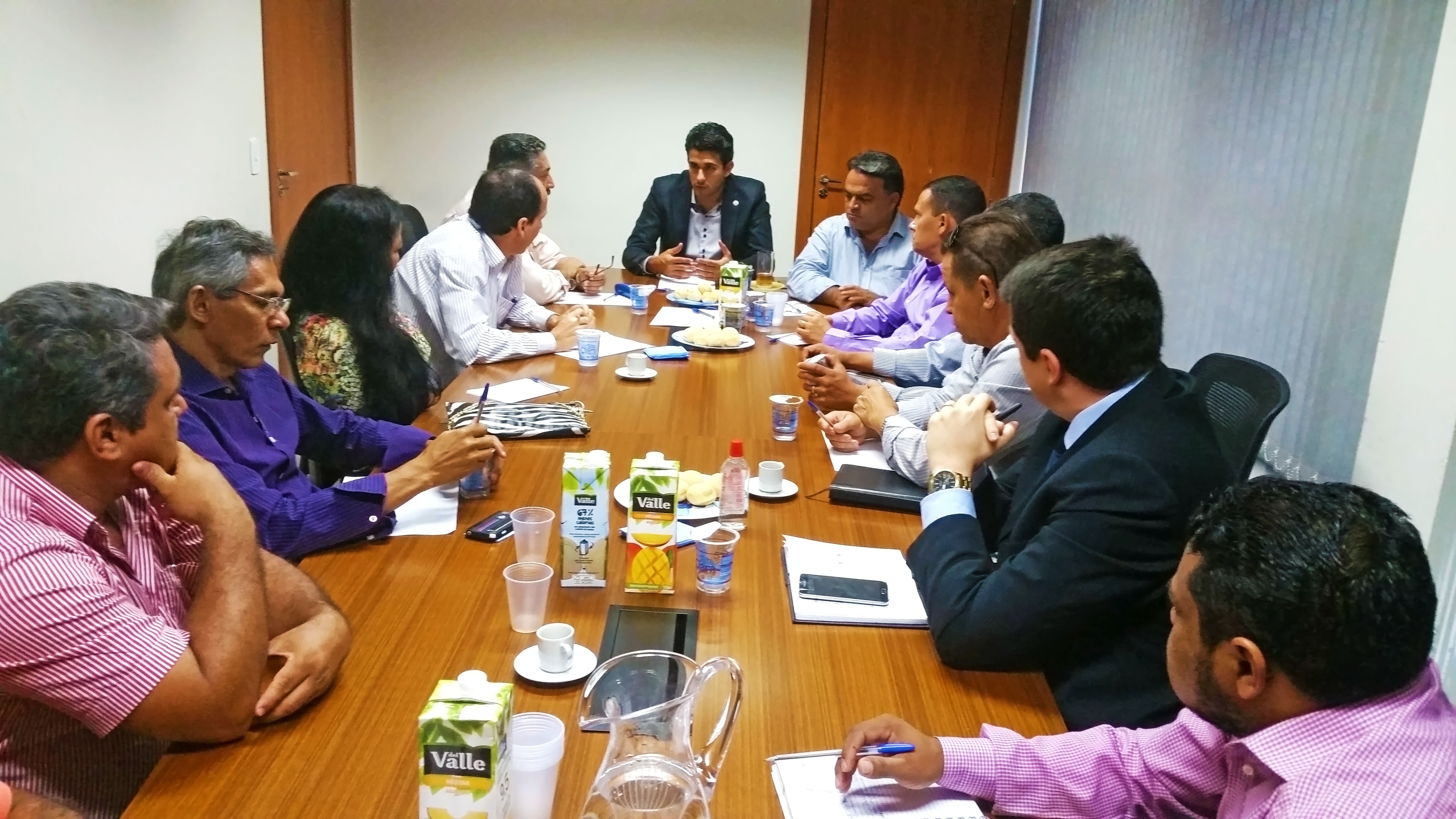 Prefeitura convoca representantes religiosos para debater regularização de áreas