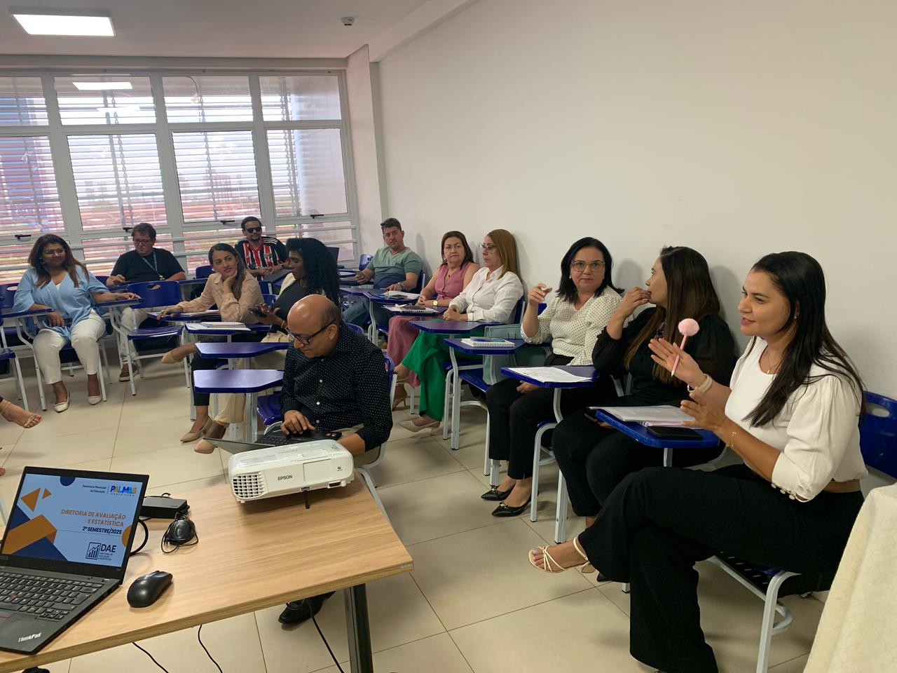 Secretária Anice Moura (à dir.) destacou a importância do alinhamento estratégico para fortalecer o trabalho educativo