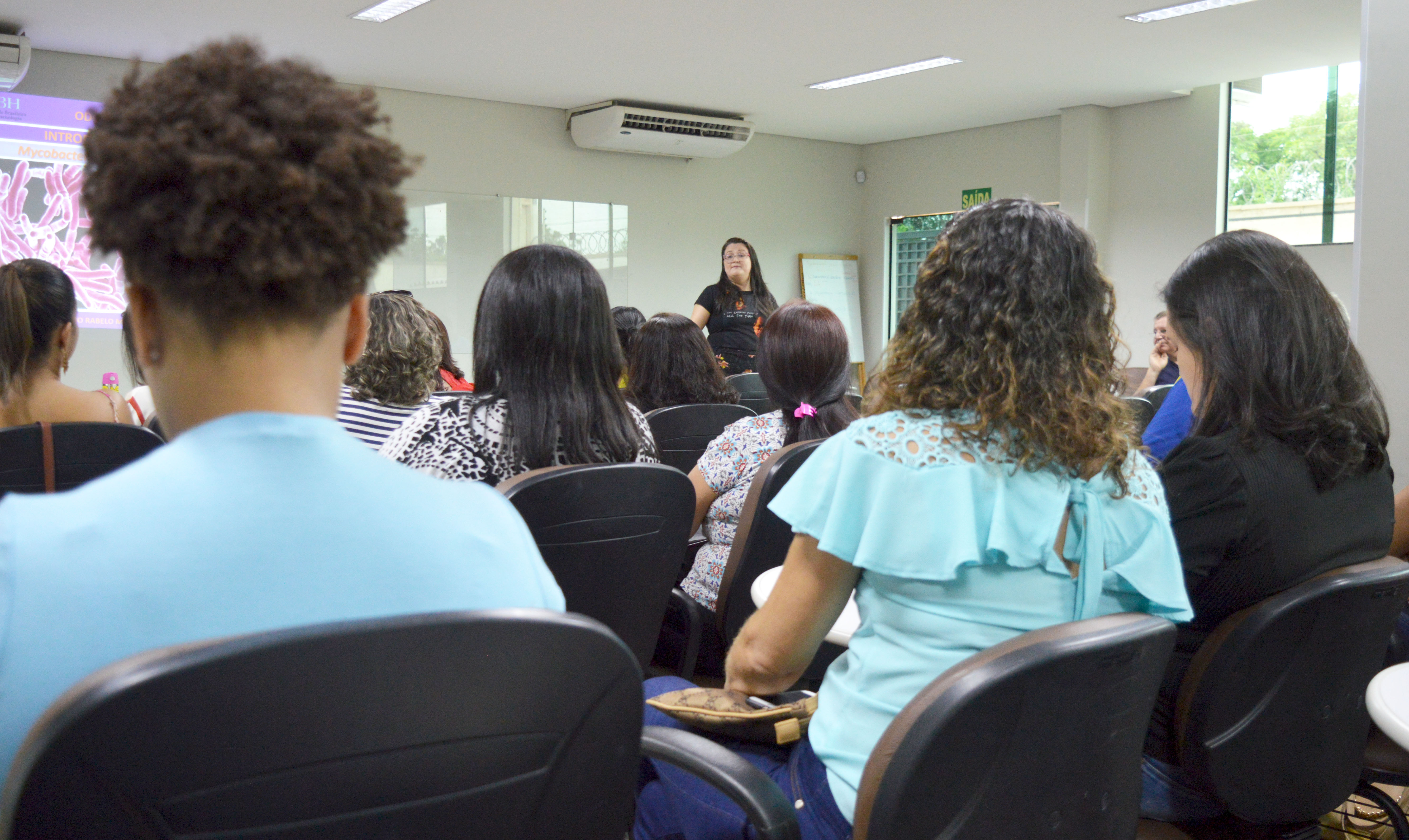 Profissionais de saúde bucal recebem qualificação sobre hanseníase