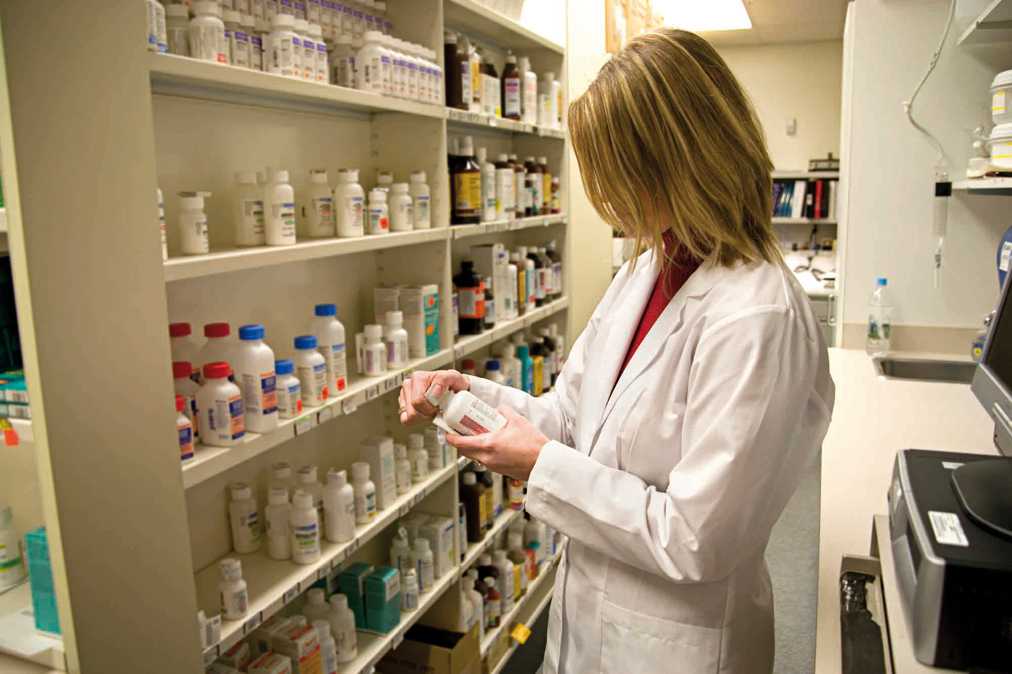 No Dia do Farmacêutico, Semus destaca avanços e modernização do sistema