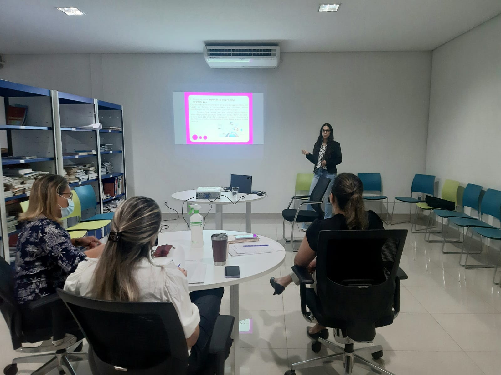 Orientadores dos residentes da Fundação Escola de Saúde Pública devem atualizar cadastro até 15 de outubro
