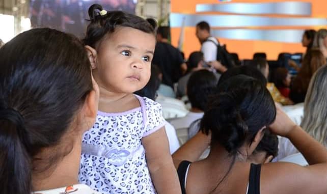 Covid-19: pediatra alerta que crianças menores de dois anos não devem usar máscaras