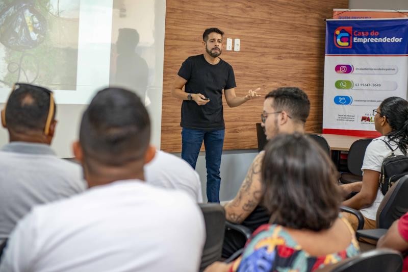 Arraiá da Capital: Ambulantes participam de palestra sobre as boas práticas de manipulação de alimentos