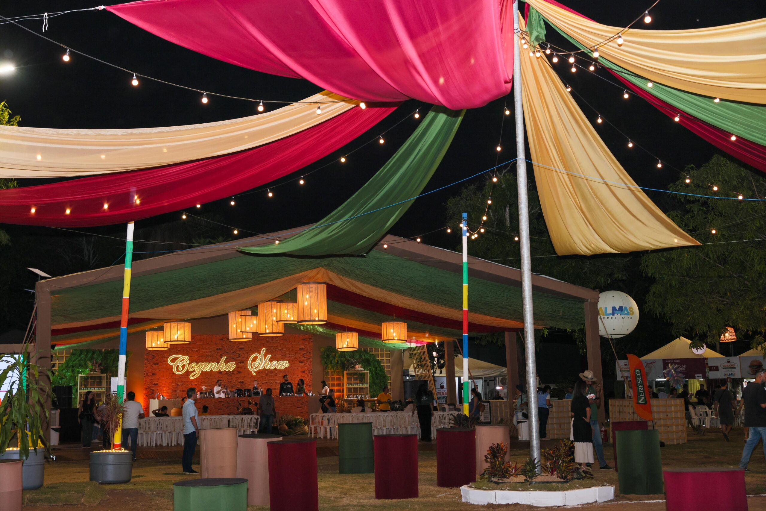 Festival Gastronômico de Taquaruçu destaca ingredientes regionais no palco do Cozinha Show e nos pratos apresentados