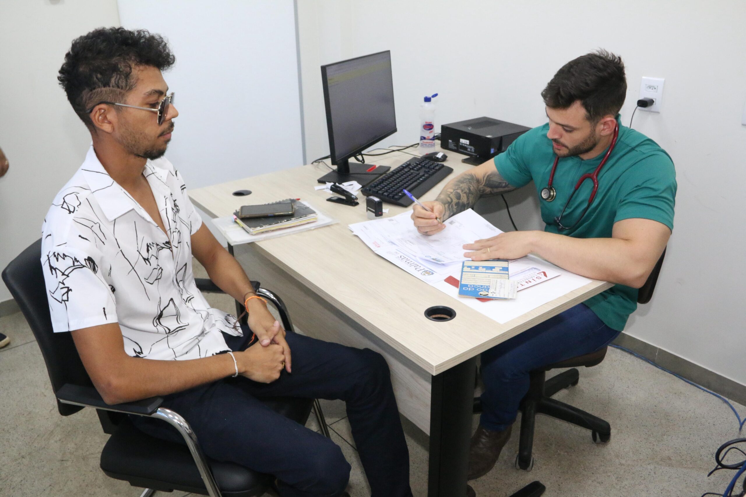 Mais de 50% dos nomeados do concurso da Educação já passaram pela Junta Médica do Município