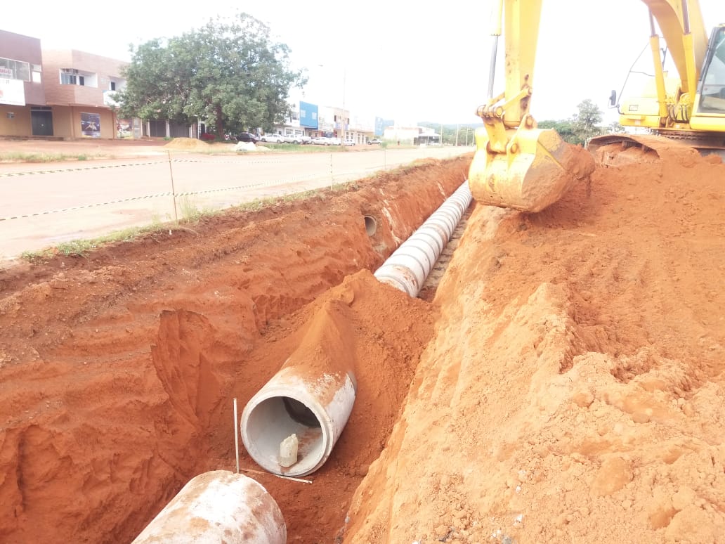 Obras em avenidas e calçadas avançam nesta sexta, 22, por toda Capital