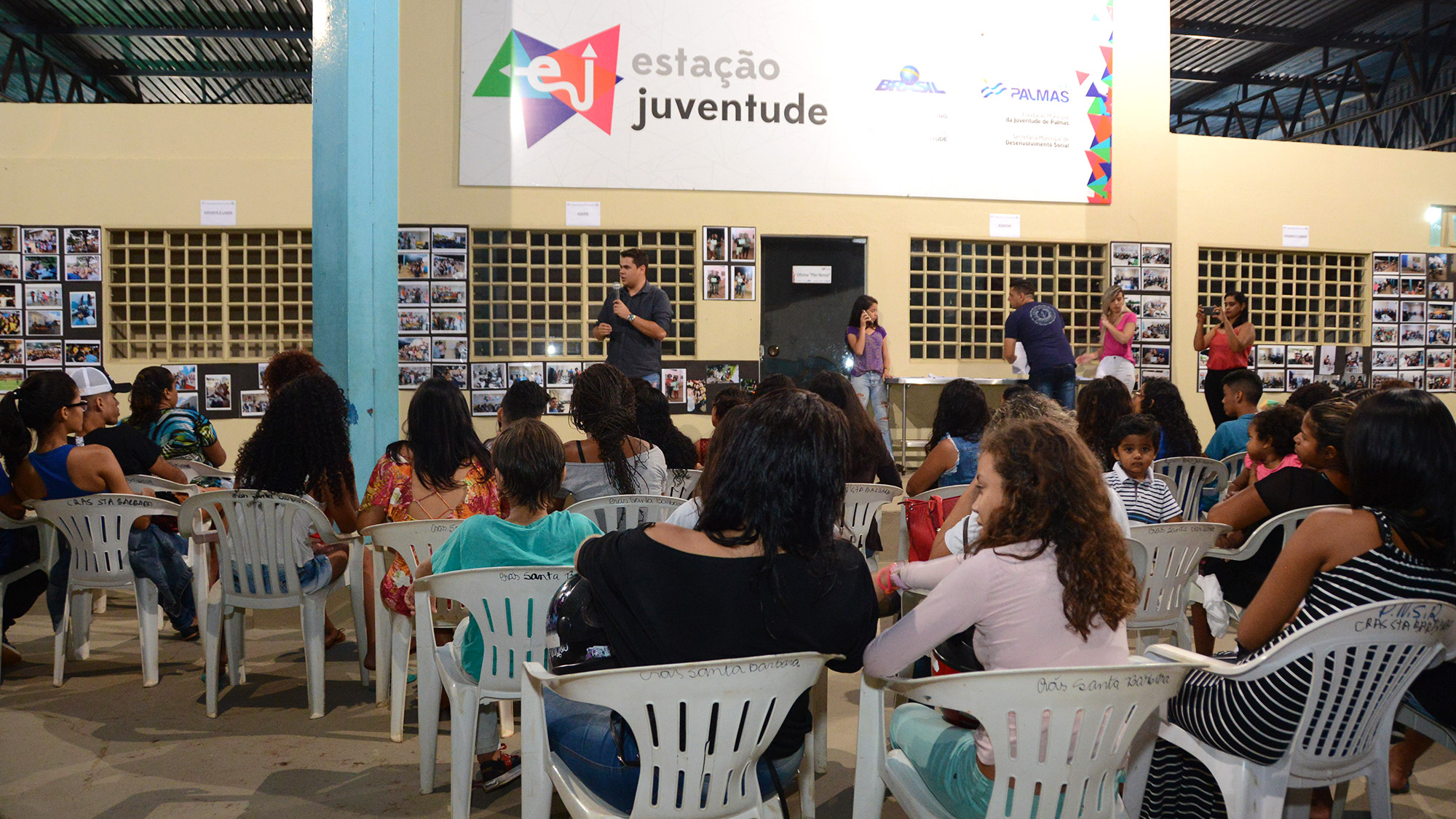 Estação Juventude realiza aula inaugural e entrega certificados para 165 jovens
