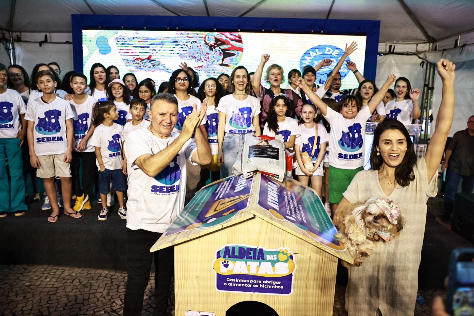 Equipe Sebem, prefeito Eduardo Siqueira Campos e secretária Gabriela Siqueira Campos