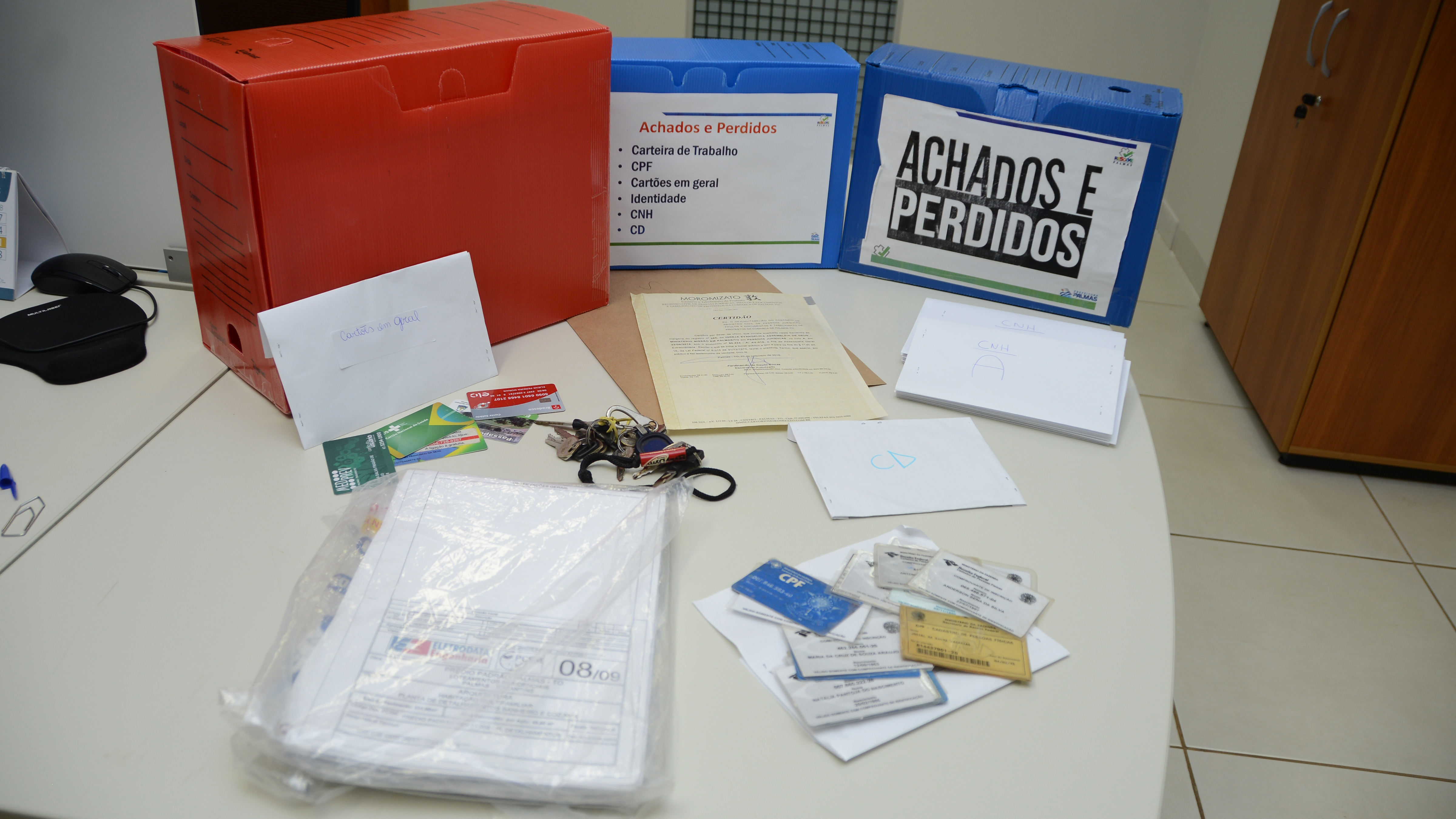 Serviço de Achados e Perdidos do Resolve Palmas cataloga todos os objetos encontrados