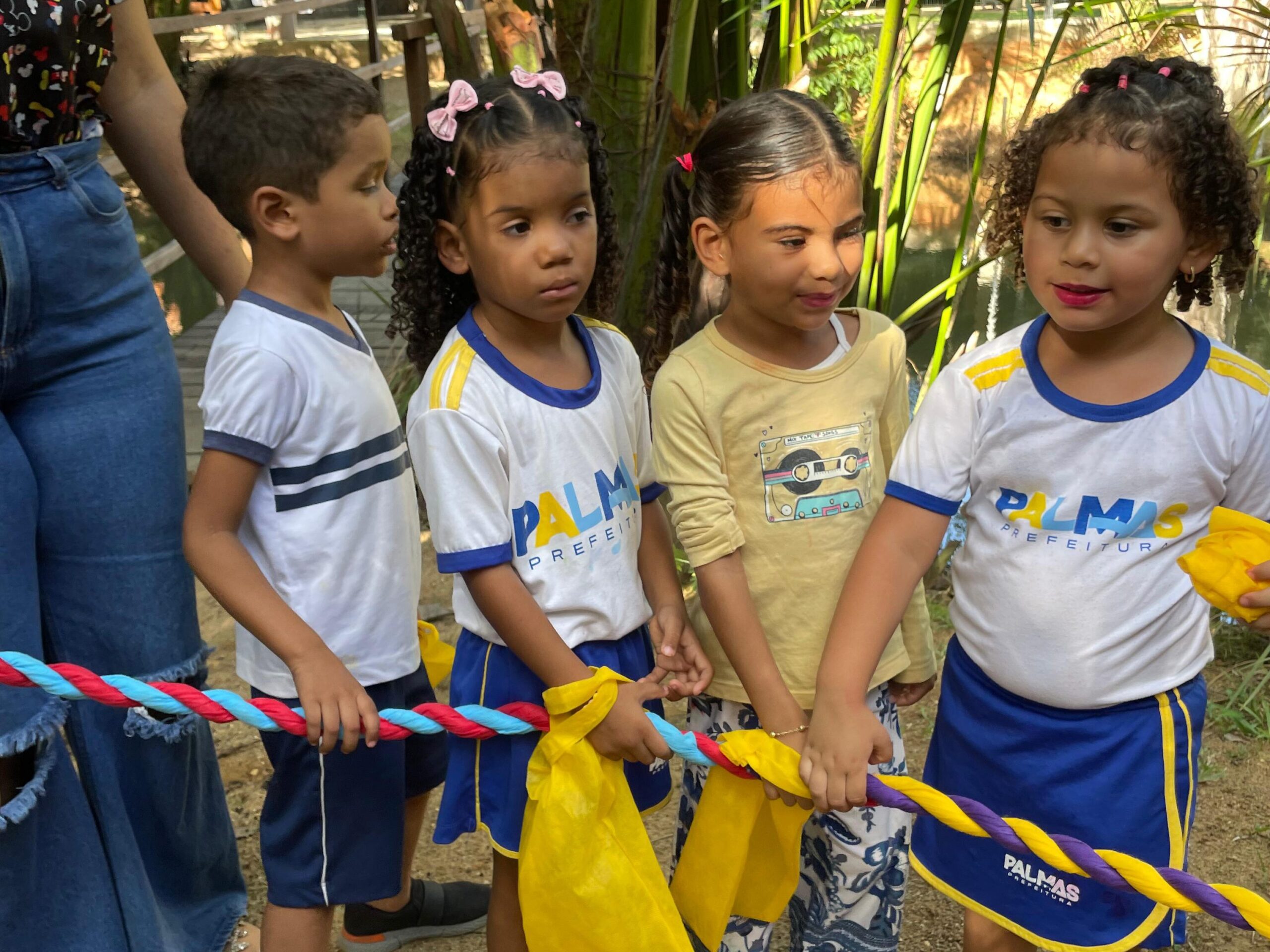 Visitas como esta aproximam as crianças do seu território