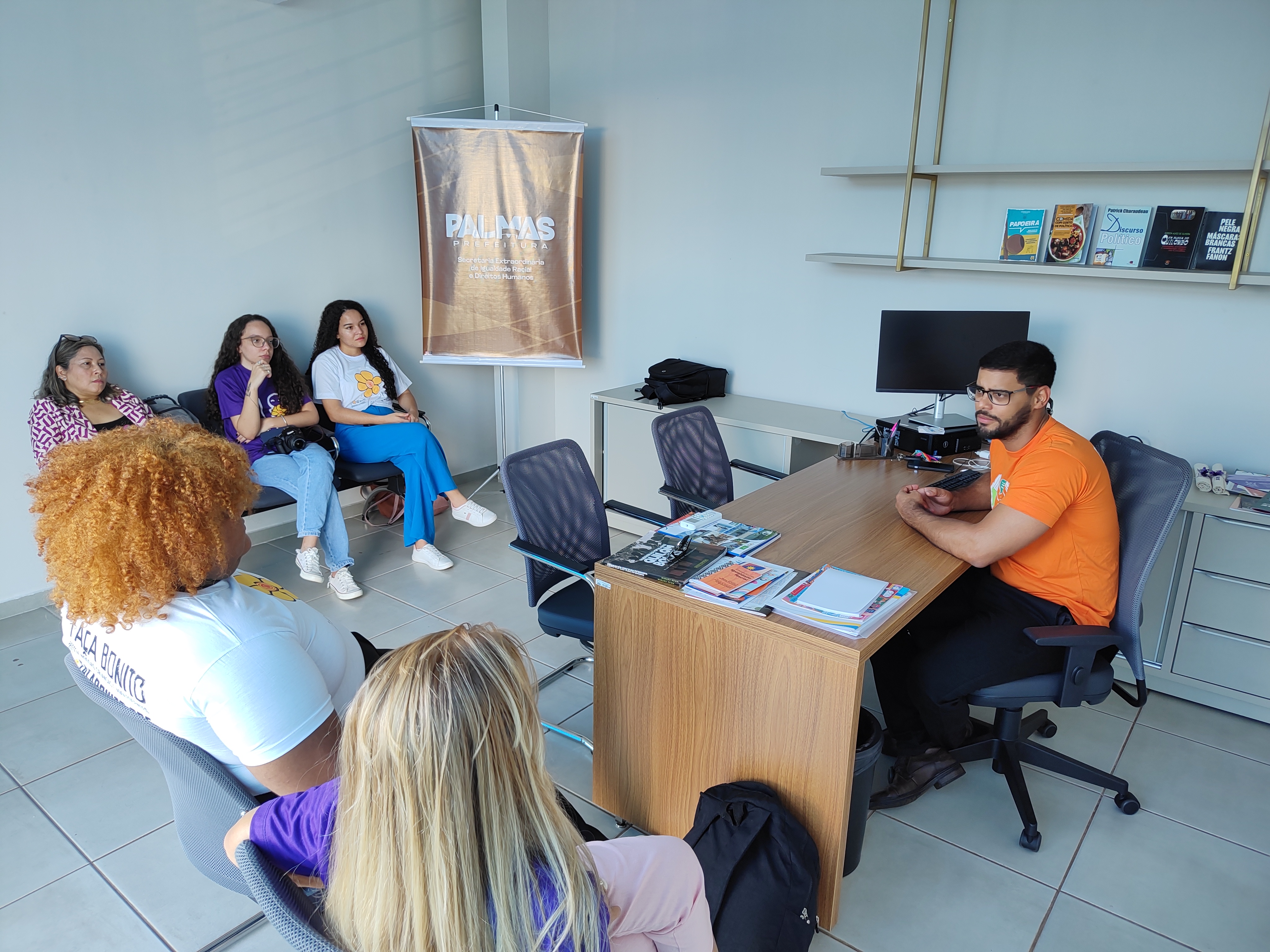 Reunião entre secretarias e Cedeca para discutir instituição do Orçamento Criança e Adolescente