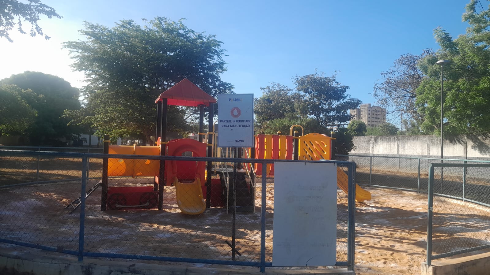 Parque infantil na 804 sul está interditado por 24 horas