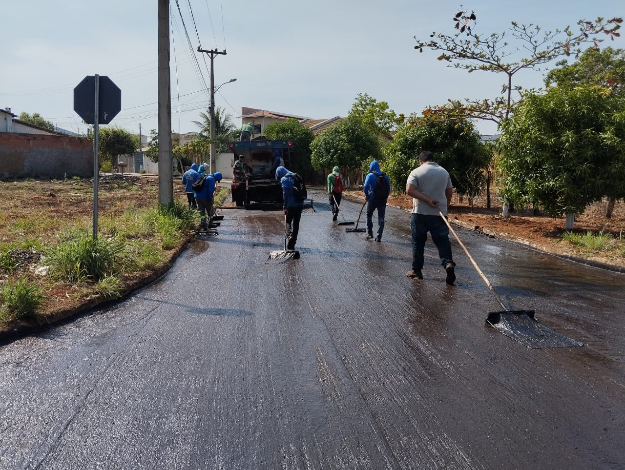 Avenida NS-02 passa por recuperação de pavimento asfáltico