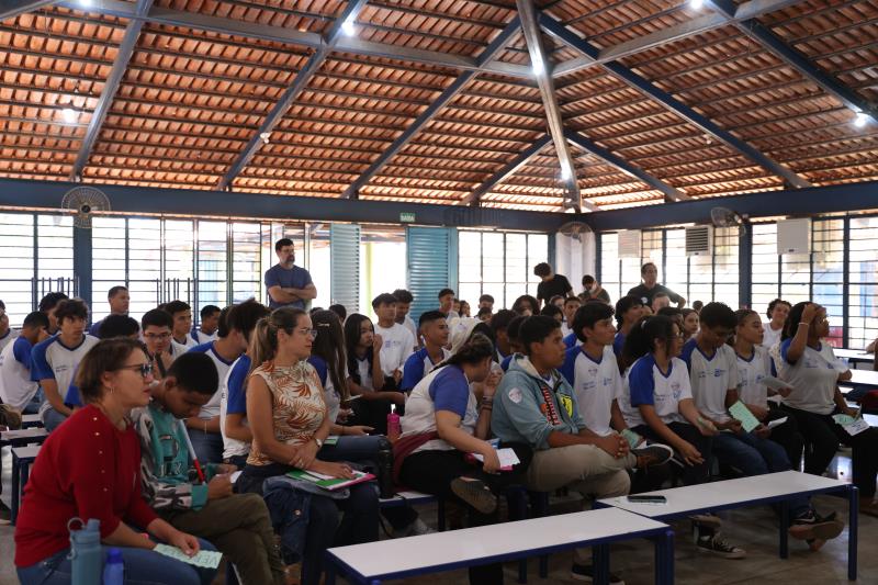 3ª Semana de Conscientização e Prevenção às Drogas reúne adolescentes em dinâmicas e batalha de rimas