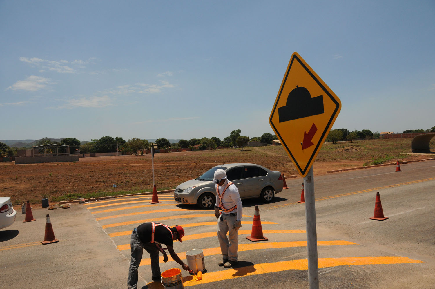 Entrada do Setor Bertaville recebe lombada