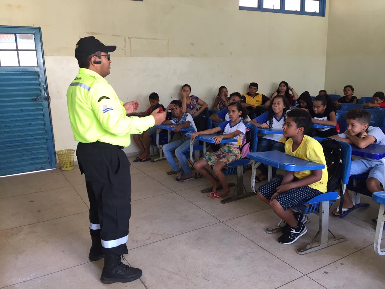 GMP e agentes de Trânsito participam de ação socioeducativa no setor Taquari