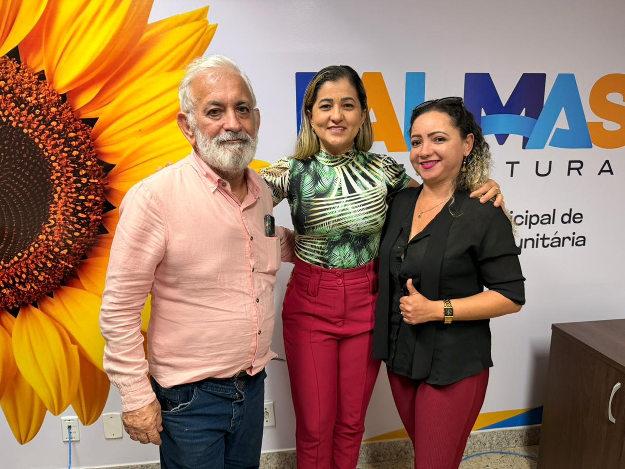 Secretaria de Articulação Comunitária conhece projeto solidário do Instituto Mãos Amigas